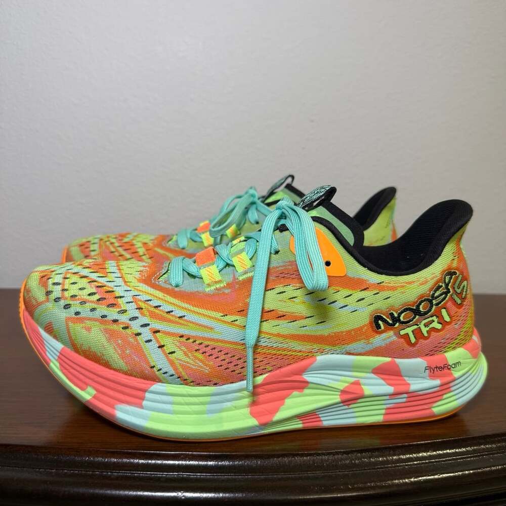 Asics Noosa Tri 15 women Size 7.5 Lime Burst Illuminate Mint Running Shoes